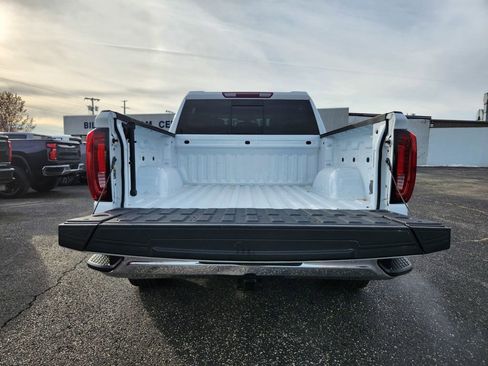 Used 2021 GMC Sierra 1500 SLT w/ SLT Premium Package image 34