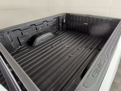 New 2026 GMC Sierra 2500 AT4 w/ AT4 Premium Plus Package AWD/4WD image 28