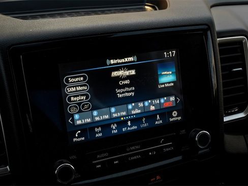 Used 2022 Nissan Frontier SV image 26