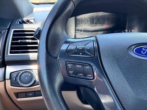 Used 2017 Ford Explorer 4WD image 18