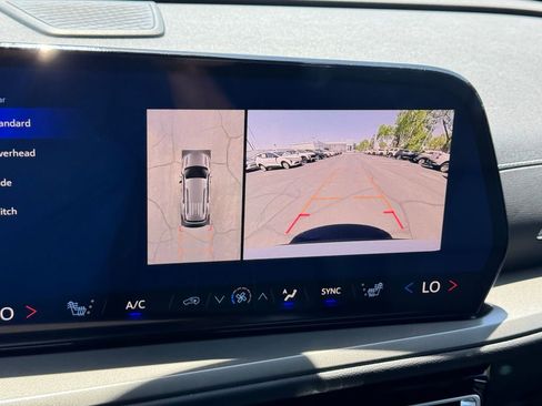 New 2026 Chevrolet Traverse LT w/ Enhanced Driving Package FWD image 24