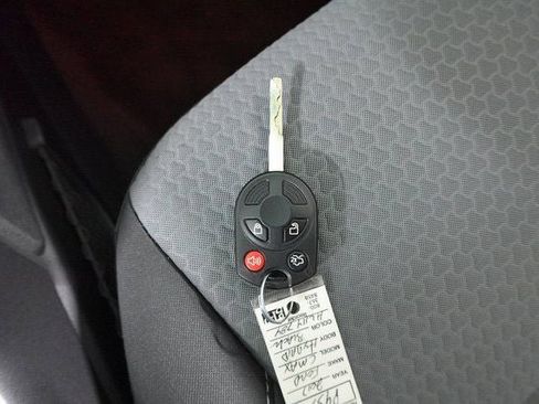 Used 2017 Ford C-MAX SE image 29