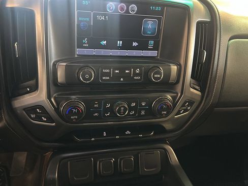 Used 2015 Chevrolet Silverado 2500 LTZ AWD/4WD image 39