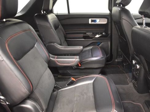 Used 2023 Ford Explorer ST-Line w/ Class IV Trailer Tow Package AWD/4WD image 17