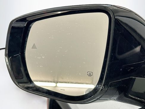 Used 2023 Jeep Grand Cherokee Limited w/ Black Appearance Package image 16