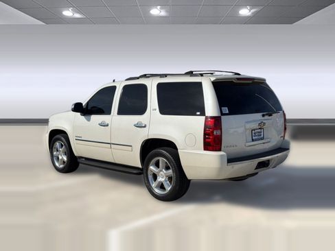 Used 2011 Chevrolet Tahoe LTZ image 3