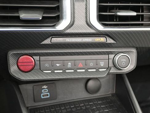 Used 2024 Ford Mustang Premium image 18