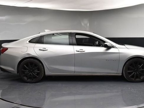 Used 2022 Chevrolet Malibu LT FWD image 8