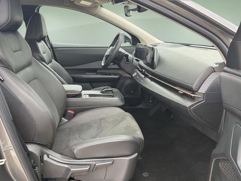 Certified 2023 Nissan Ariya AWD image 11