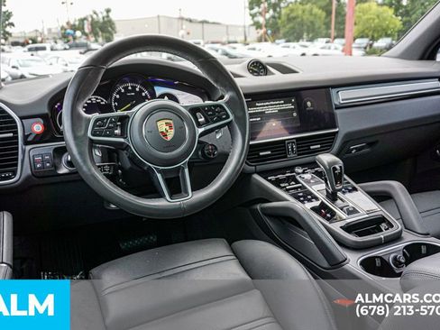 Used 2022 Porsche Cayenne Base image 27