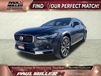 Used 2025 Volvo V90 B6 Cross Country Plus