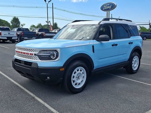 Certified 2025 Ford Bronco Sport Heritage w/ Convenience Package AWD/4WD image 3