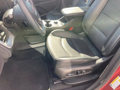 Certified 2023 GMC Terrain SLT w/ Infotainment Package II AWD/4WD image 27