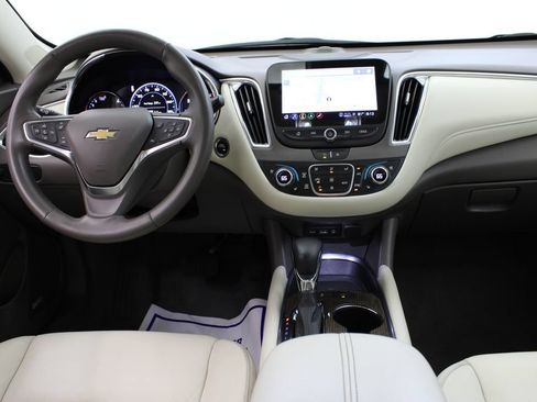 Used 2024 Chevrolet Malibu LT FWD image 9