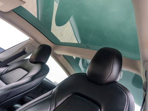 Used 2019 Tesla Model 3 Standard Range Plus RWD image 27