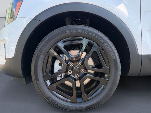 Used 2025 Kia Telluride SX Prestige X-Line AWD/4WD image 9