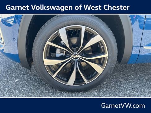 New 2026 Volkswagen Atlas Cross Sport SEL Premium R-Line AWD/4WD image 10
