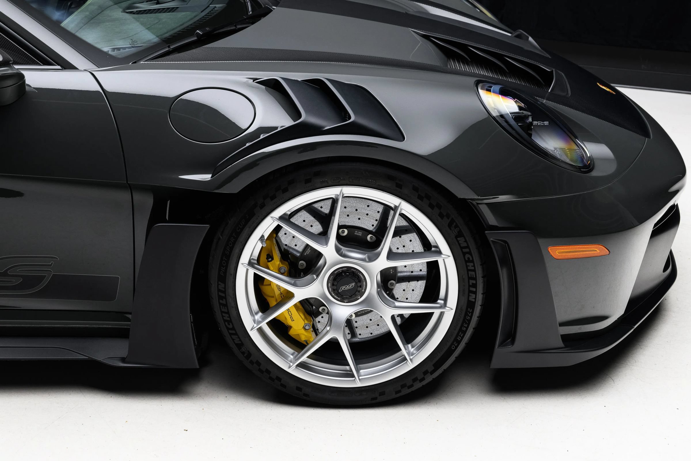 Used 2024 Porsche 911 GT3 RS RWD image 4
