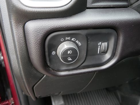 Used 2024 RAM 3500 Big Horn AWD/4WD image 23