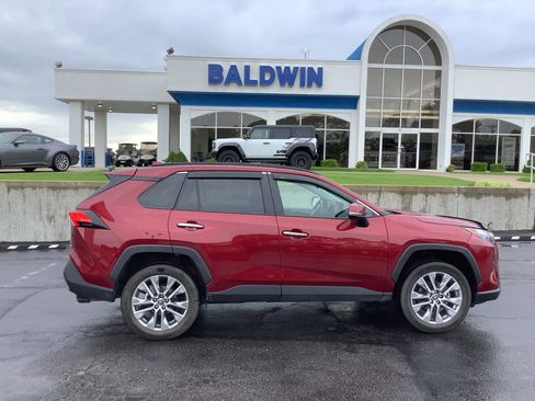 Used 2024 Toyota RAV4 Limited w/ Weather Package AWD/4WD image 8