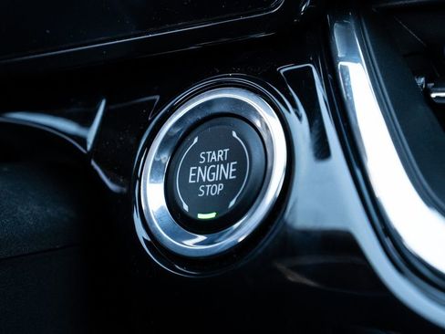 New 2025 Chevrolet Trax RS w/ Driver Confidence Package image 29