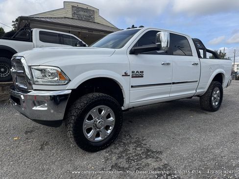 Used 2017 RAM 2500 Laramie AWD/4WD image 9