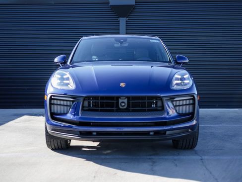Certified 2026 Porsche Macan S AWD/4WD image 10