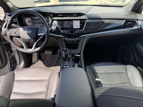 Used 2025 Cadillac XT6 Premium Luxury AWD/4WD image 16
