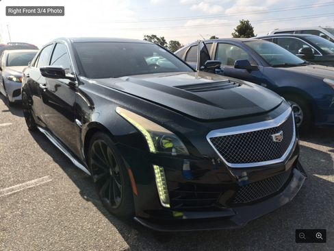 Used 2017 Cadillac CTS V w/ Luxury Package RWD image 2
