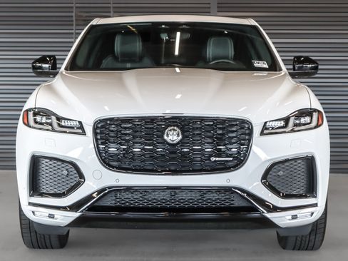 Used 2024 Jaguar F-PACE R-Dynamic S AWD/4WD image 11