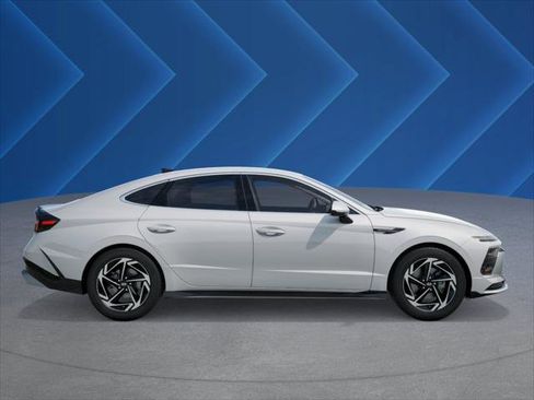 New 2026 Hyundai Sonata SEL AWD/4WD image 7