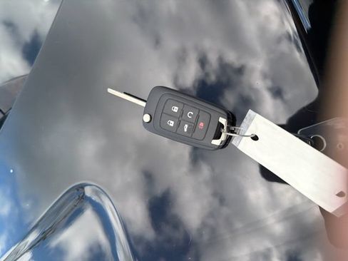 Used 2017 Chevrolet Impala LT FWD image 24