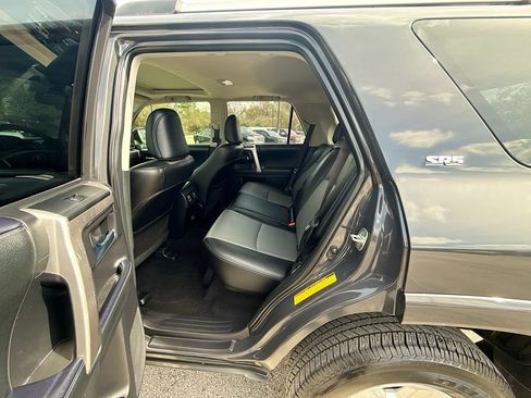 Used 2024 Toyota 4Runner SR5 Premium w/ Moonroof Package RWD image 25
