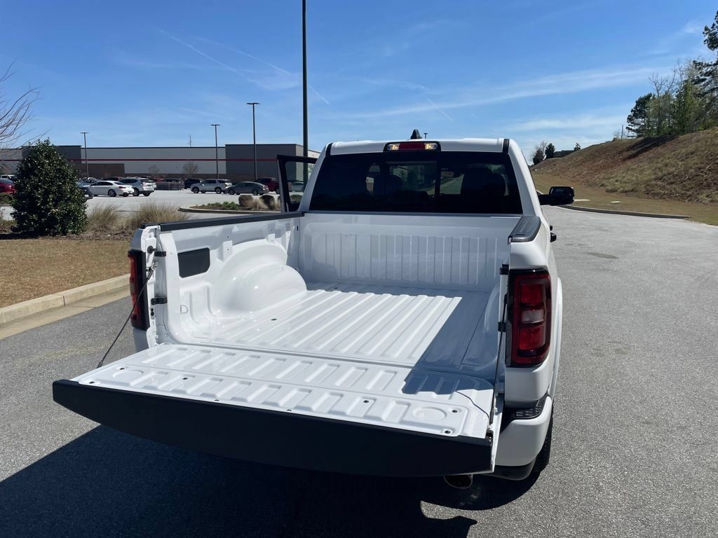 New 2026 RAM 1500 Big Horn AWD/4WD image 21