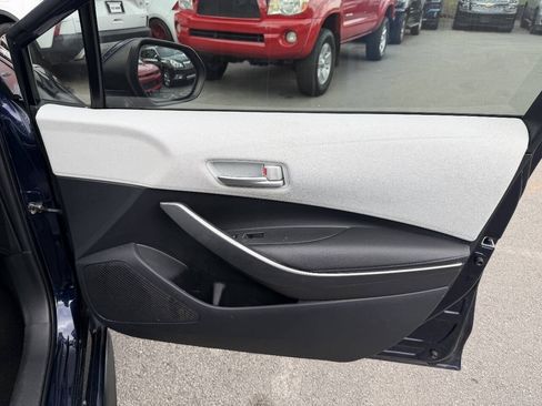 Used 2020 Toyota Corolla SE FWD image 24