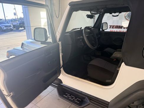 Used 2004 Jeep Wrangler X w/ Full Face Tire & Wheel Group image 8