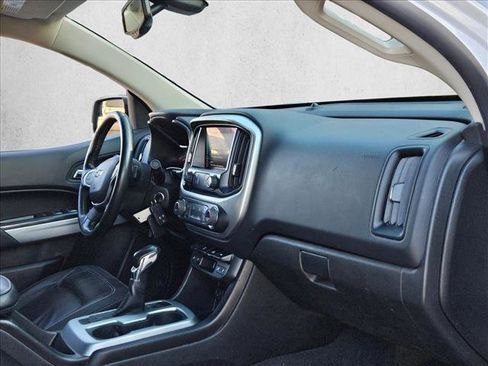 Used 2022 Chevrolet Colorado LT w/ Luxury Package image 23