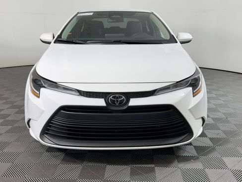 Used 2024 Toyota Corolla LE image 5