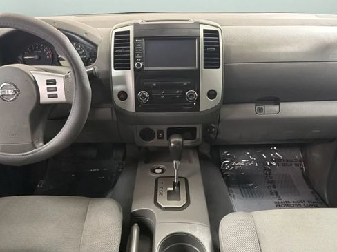 Used 2020 Nissan Frontier S RWD image 15