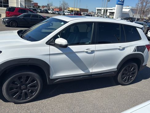 Used 2022 Honda Passport EX-L image 4