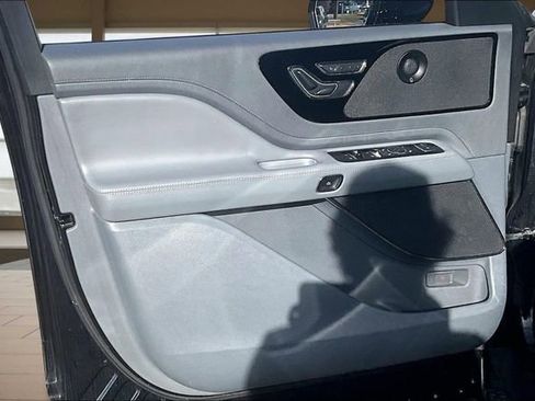 Used 2020 Lincoln Aviator Reserve w/ Elements Package Plus image 23