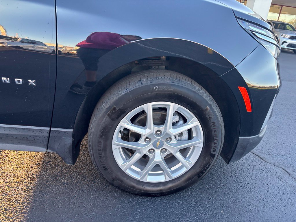 Used 2024 Chevrolet Equinox LT FWD image 12