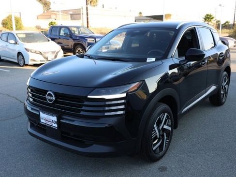 New 2026 Nissan Kicks SV image 8