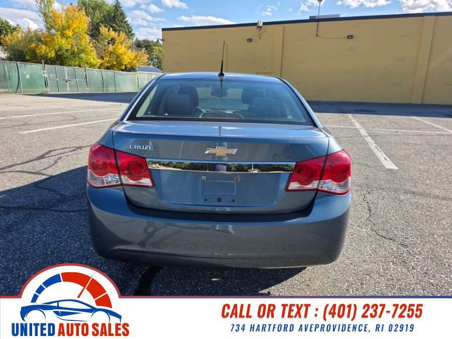 Used 2012 Chevrolet Cruze LS w/ Connectivity Package FWD image 8