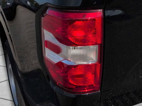 New 2025 Ford Maverick XL w/ Equipment Group 102A image 16