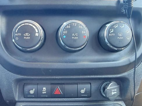 Used 2012 Jeep Compass Limited AWD/4WD image 21