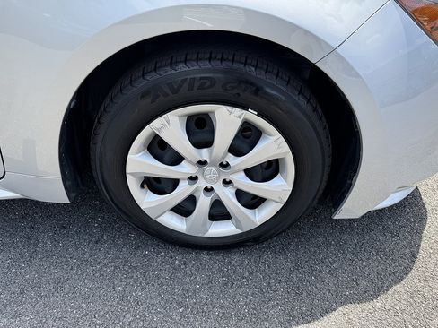 Used 2023 Toyota Corolla LE w/ Carpet Mat Package (TMS) FWD image 20