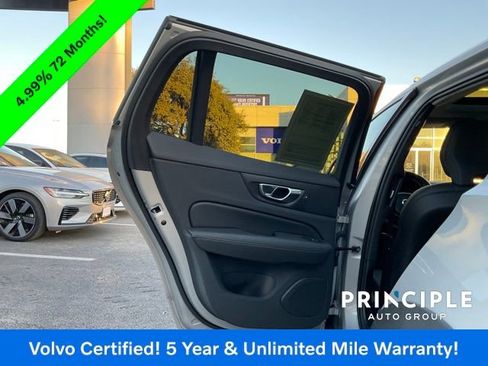 Certified 2025 Volvo V60 B5 Cross Country Plus image 24