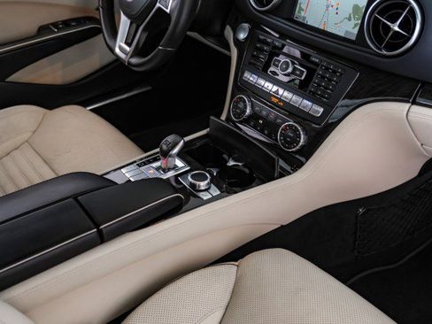 Used 2015 Mercedes-Benz SL 400 image 29