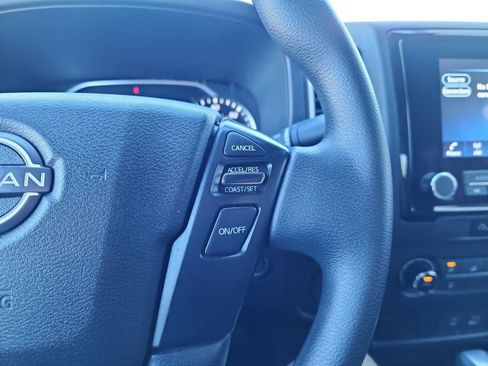 Used 2023 Nissan Frontier SV image 23